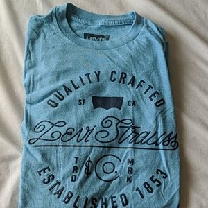 Levi's t-shirt
